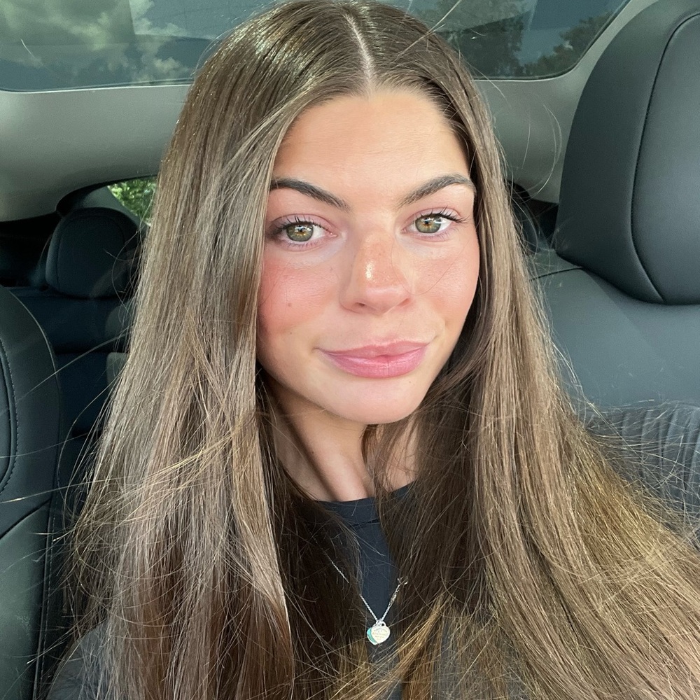 Meet your Posher, Macie